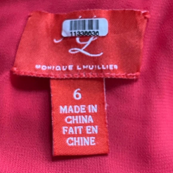 Monique Lhuillier | Red Chiffon Ruffle Floral Flutter Sleeve Dress - Picture 7 of 9